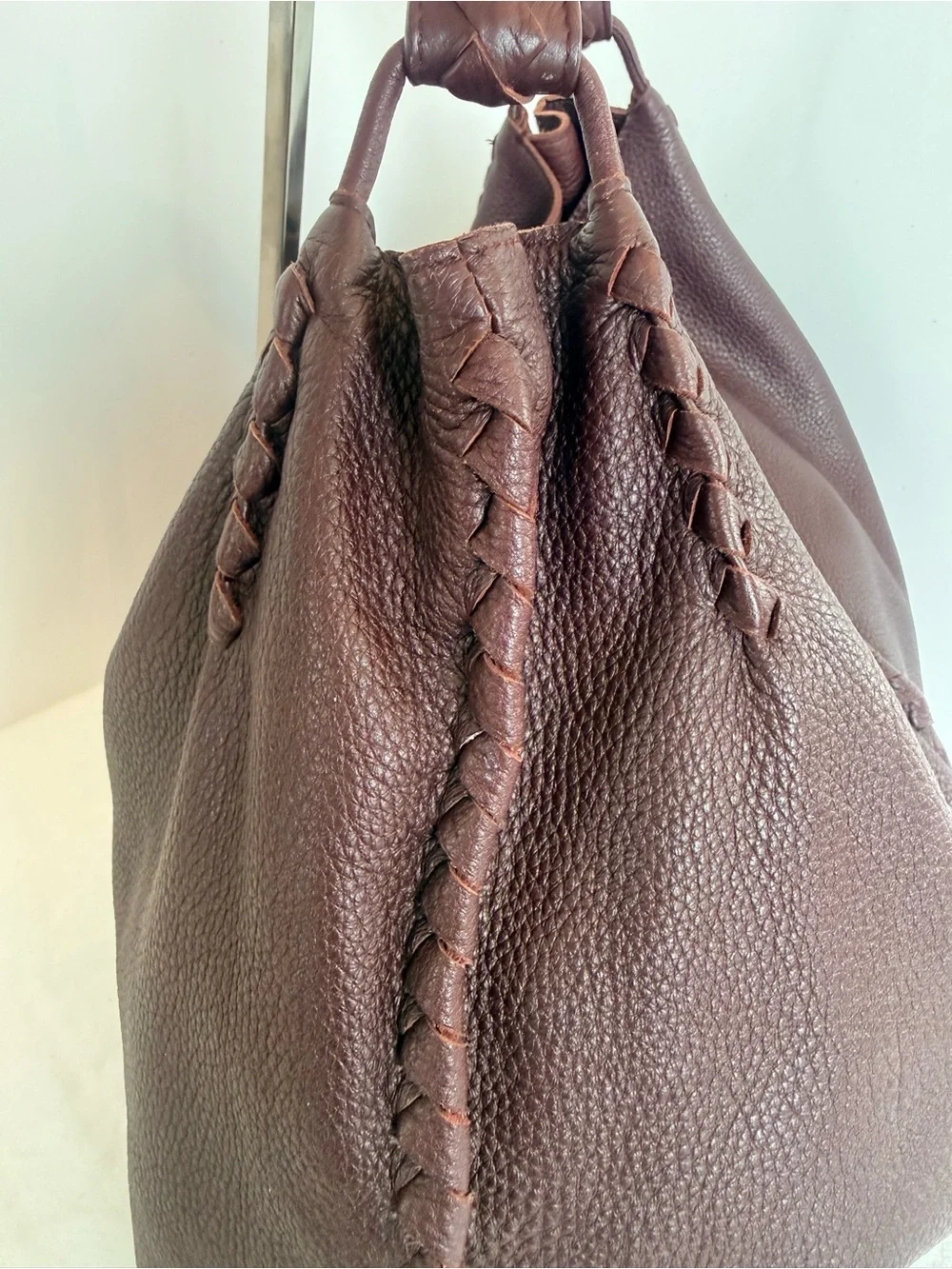 Bottega Veneta Intrecciato Cervo Leather Hobo Shoulder Bag - Burgundy